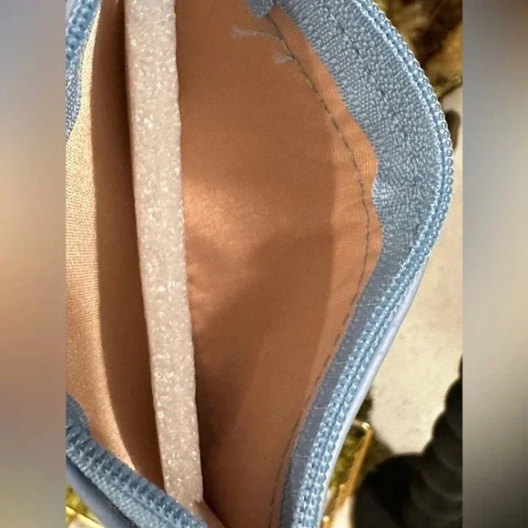 NIP- Sanrio’s Pochacco Keychain Card Wallet Bundle (2 items per bundle) - Picture 5 of 7